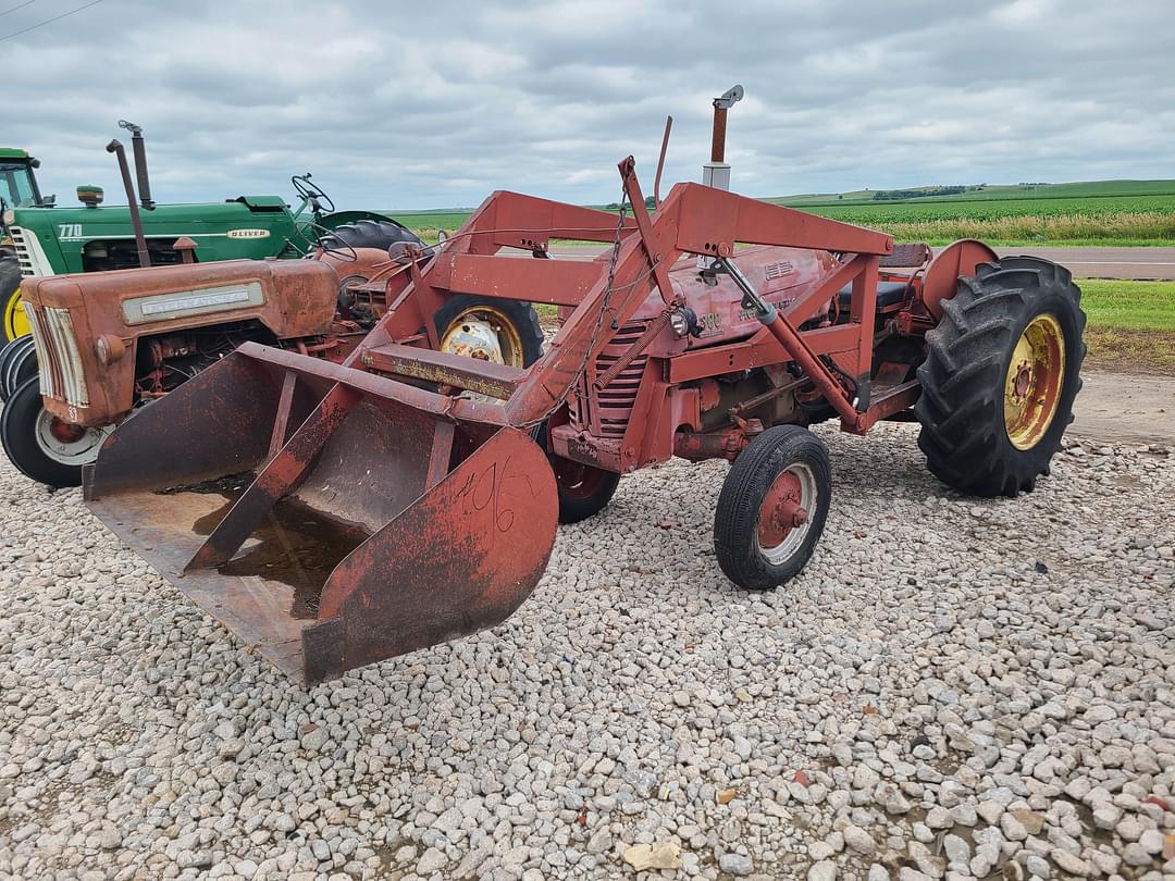 Image of Farmall H Primary image