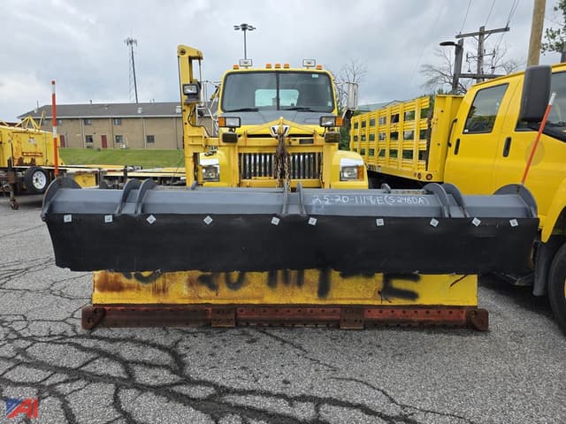 Image of Western Star 4700SF equipment image 2