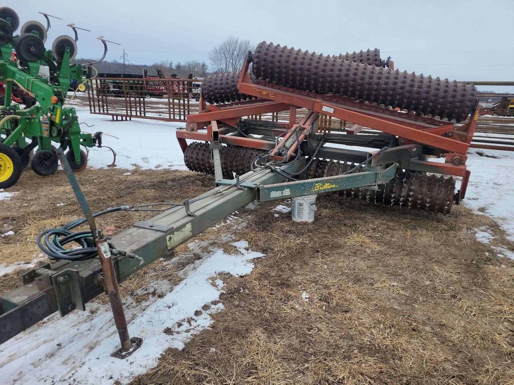 Brillion XL-144 Equipment Image0