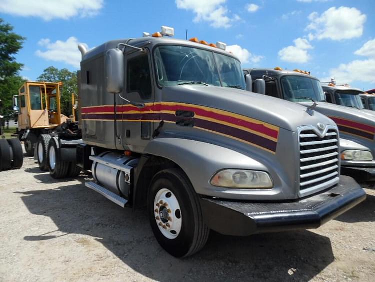 2005 Mack CXN613 Equipment Image0