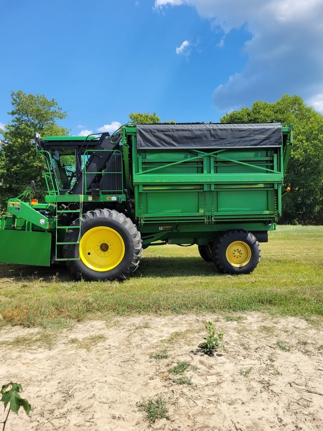 John Deere 9970 Equipment Image0