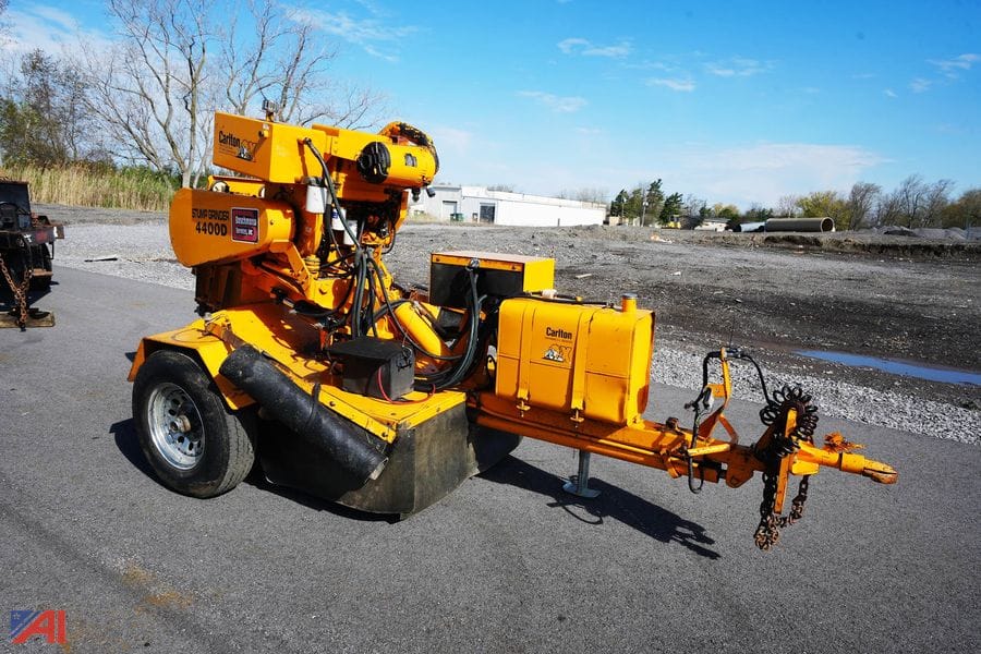 1999 Carlton 4400D Equipment Image0