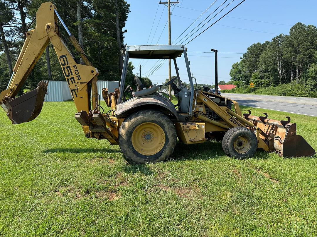 Image of New Holland 655E Primary image
