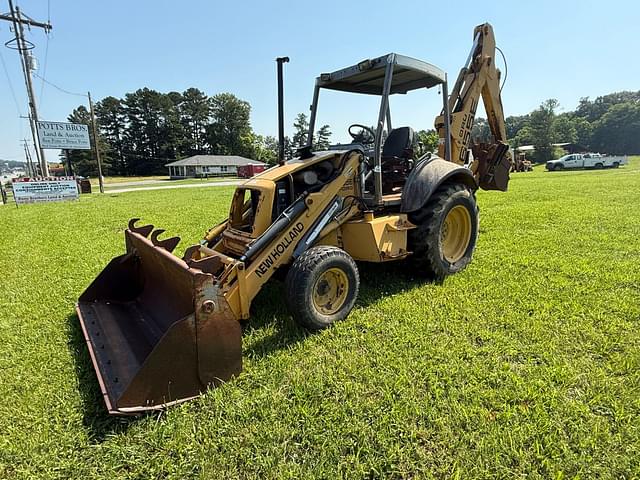 Image of New Holland 655E equipment image 2