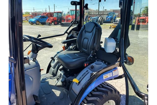 Image of New Holland Workmaster 25S equipment image 3