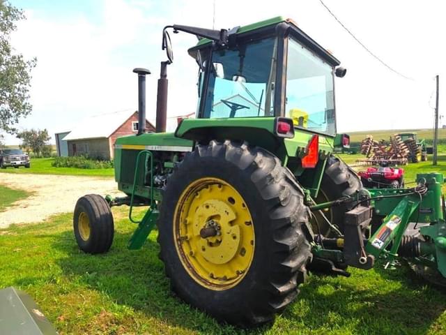 Image of John Deere 4430 equipment image 2