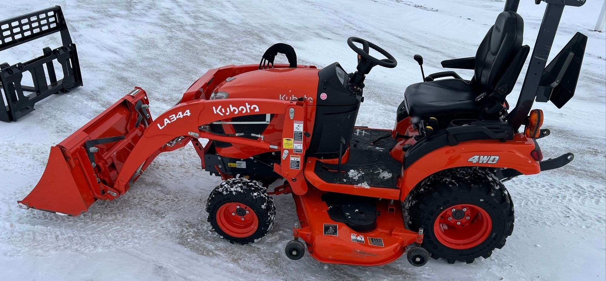 2023 Kubota BX2380 Equipment Image0