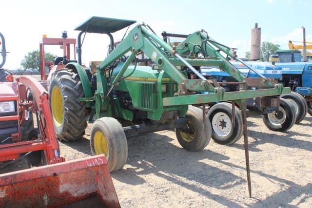 Image of John Deere 5300 equipment image 2