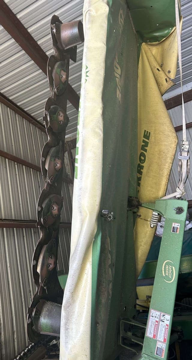 Image of Krone EasyCut R320 equipment image 3