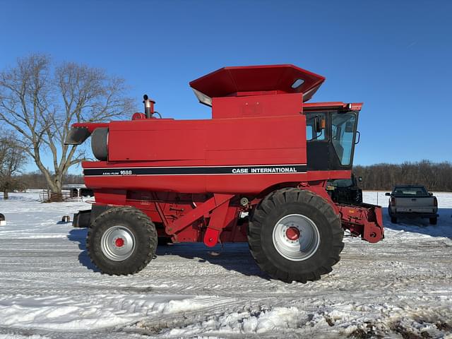 Image of Case IH 1688 equipment image 3