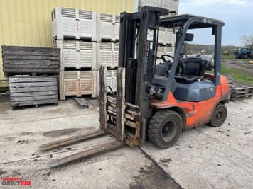 Main image Toyota 7FGU25