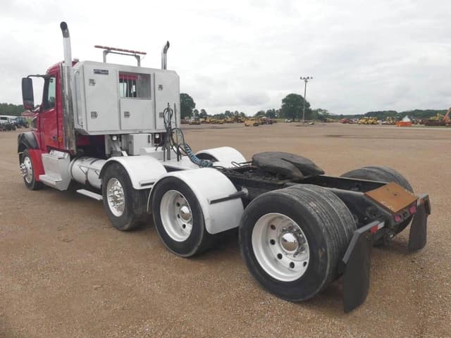 Image of Volvo D16 equipment image 3