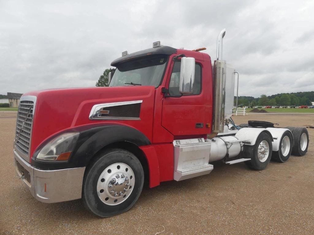 2007 Volvo D16 Equipment Image0