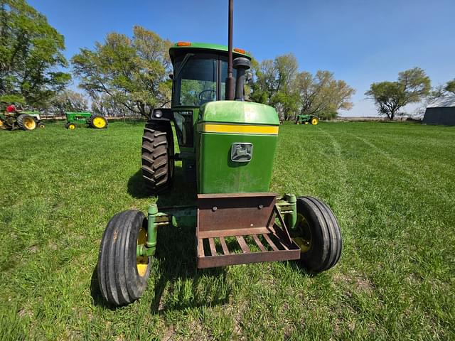 Image of John Deere 4030 equipment image 4