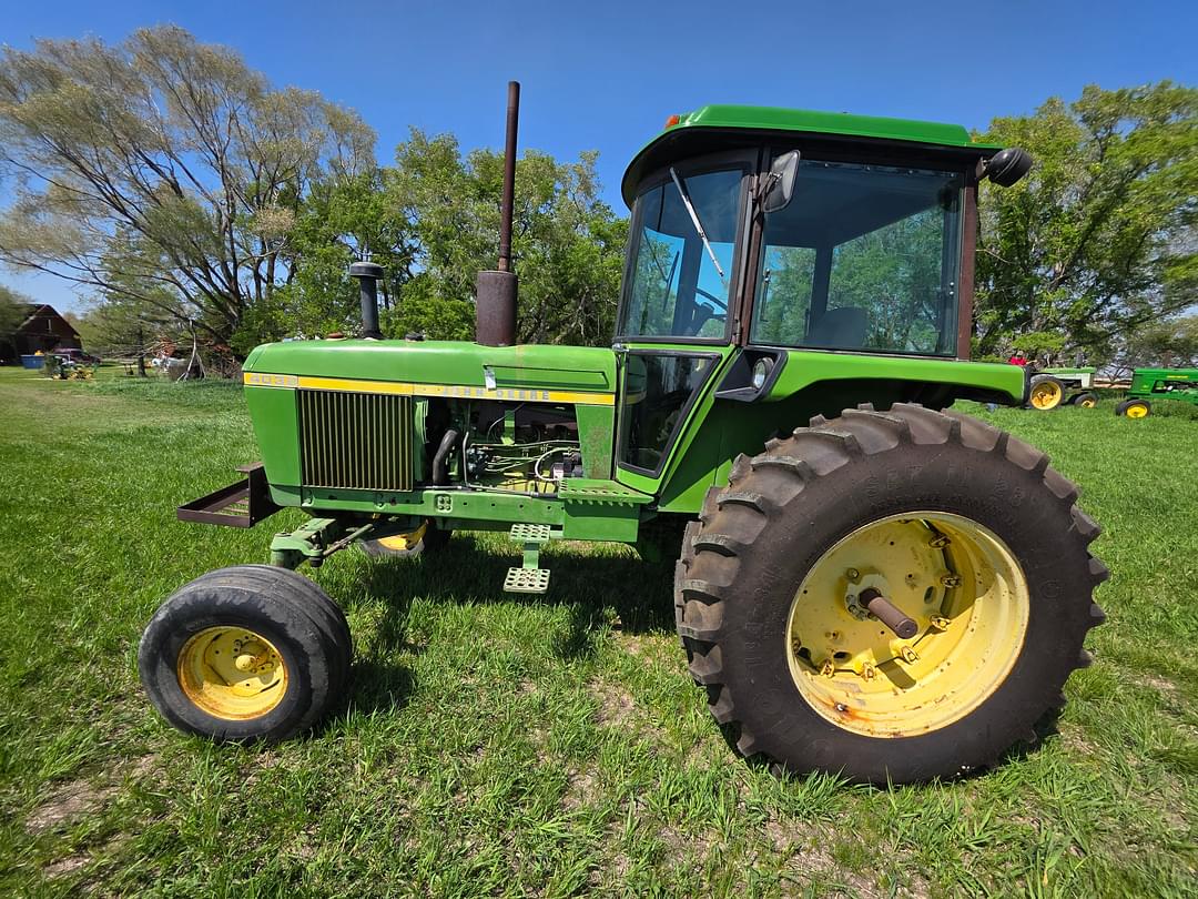 Image of John Deere 4030 Primary image