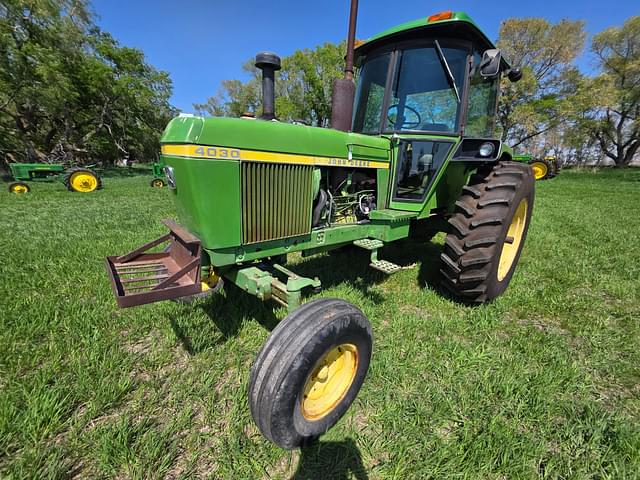 Image of John Deere 4030 equipment image 3