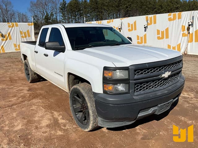 Image of Chevrolet 1500 equipment image 2