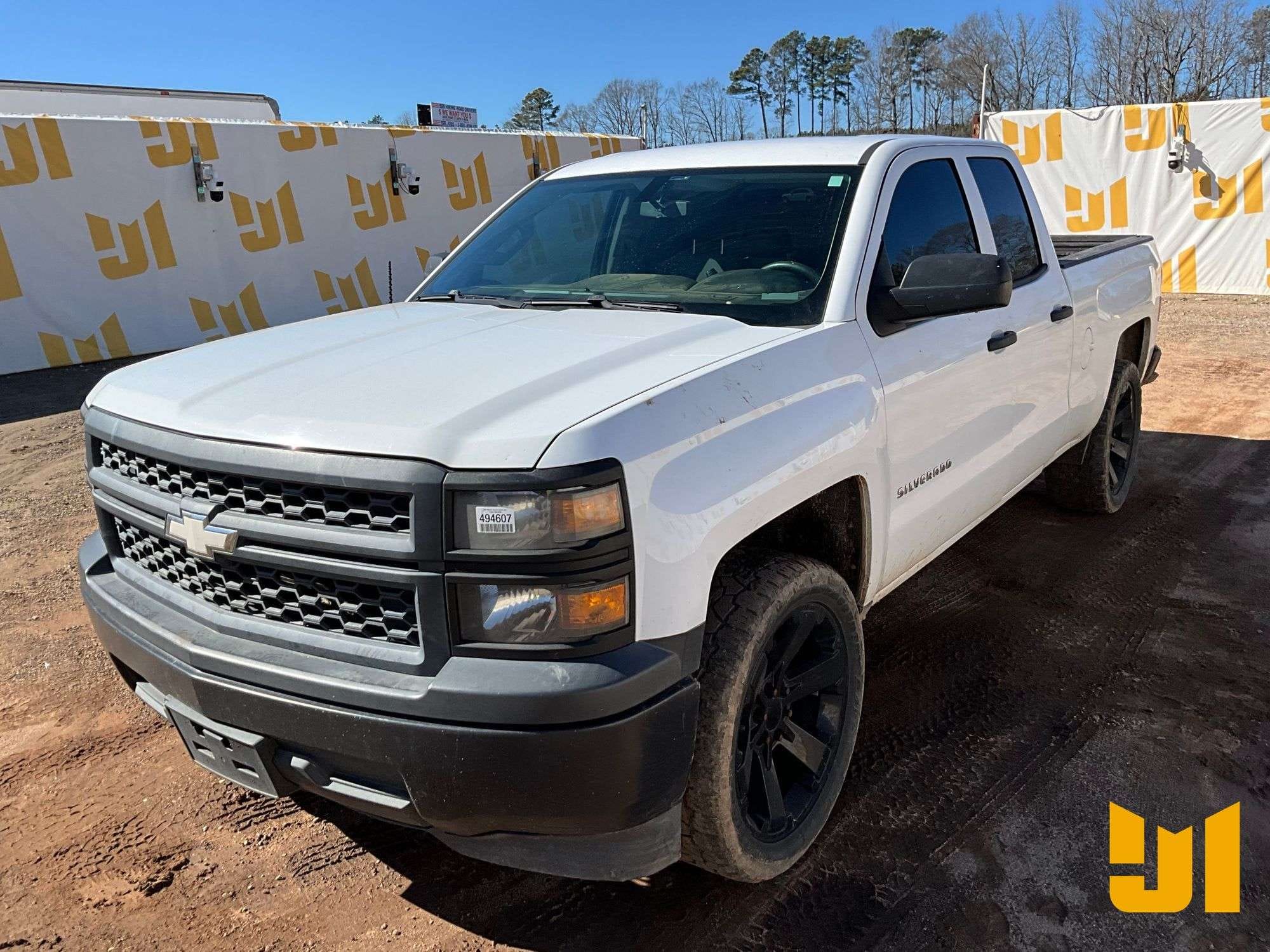 2014 Chevrolet 1500 Equipment Image0