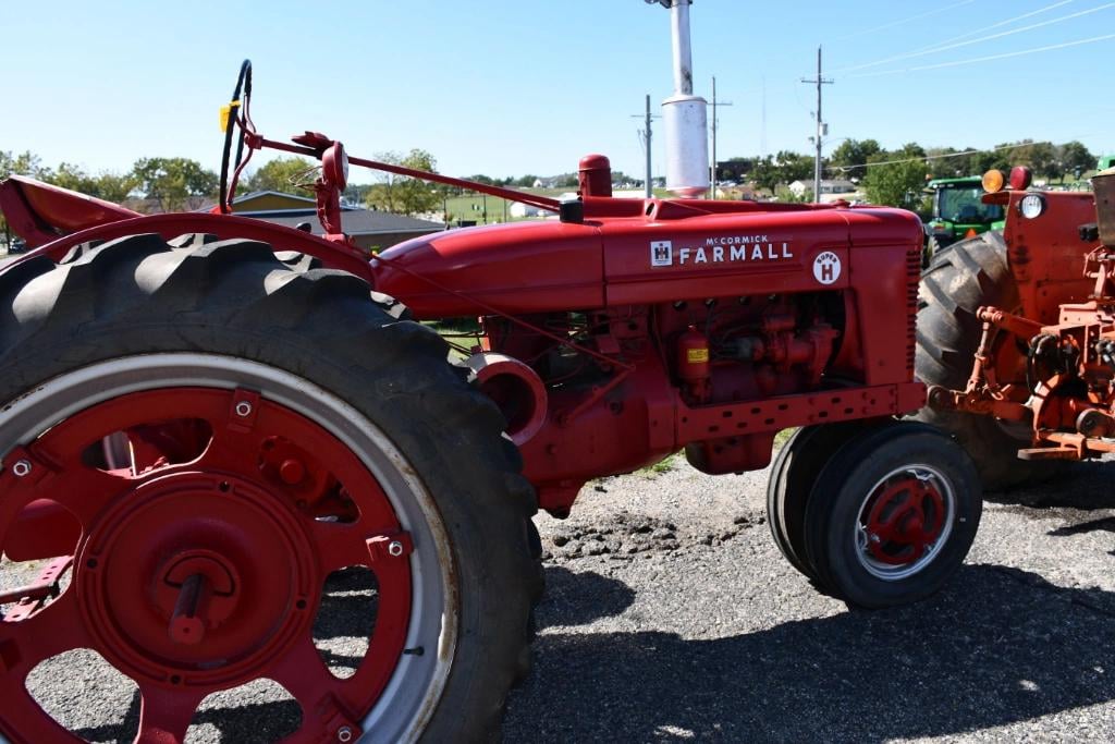 Farmall Super H Equipment Image0