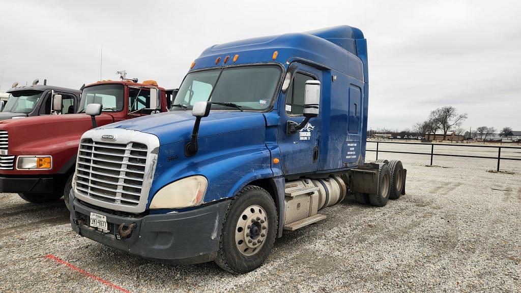 Image of Freightliner Cascadia Primary image