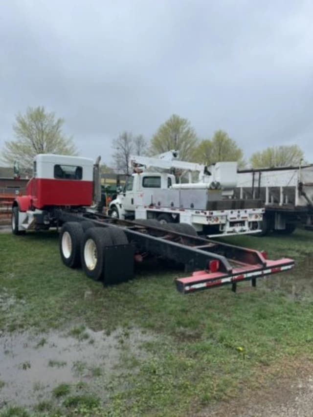 Image of Kenworth T800 equipment image 3