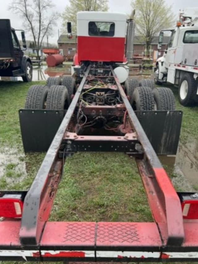 Image of Kenworth T800 equipment image 4