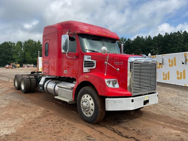 Image of Freightliner Coronado equipment image 2