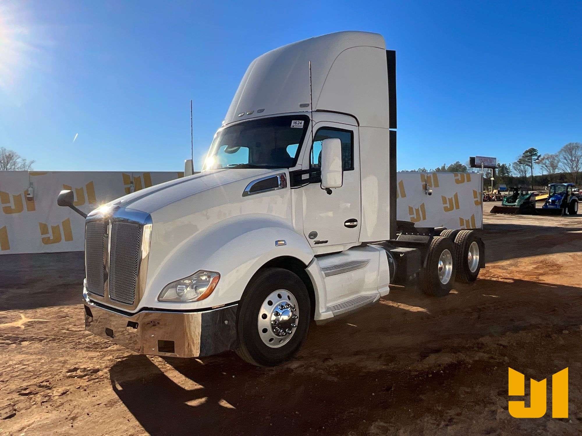 2020 Kenworth T680 Equipment Image0
