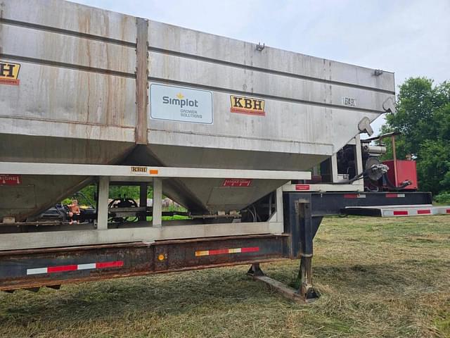 Image of KBH Fertilizer Chassis equipment image 1