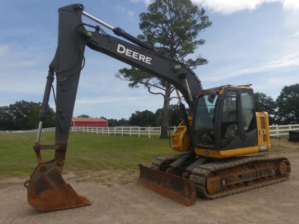 Image of John Deere 135G Primary image