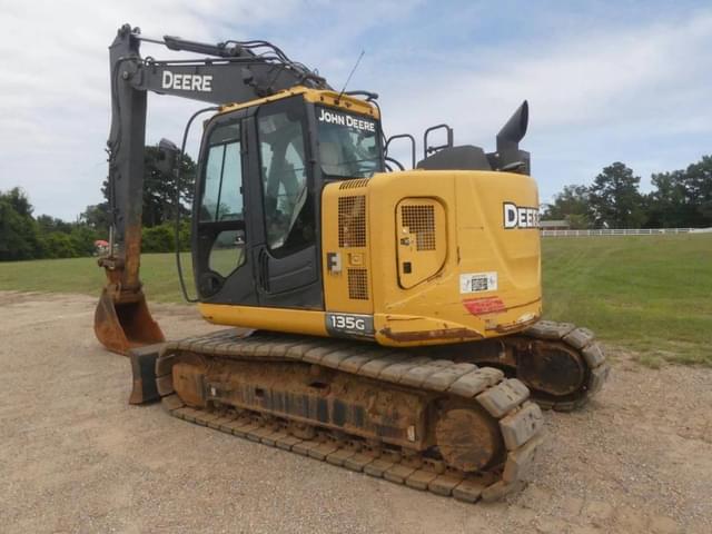 Image of John Deere 135G equipment image 4