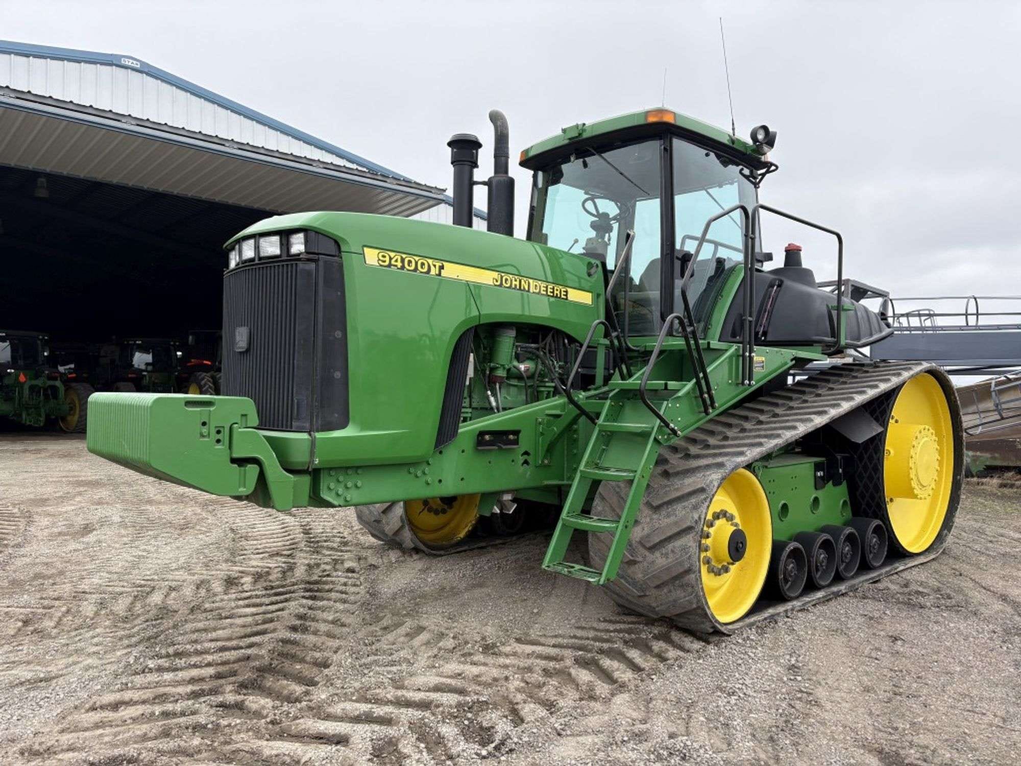 2000 John Deere 9400T Equipment Image0