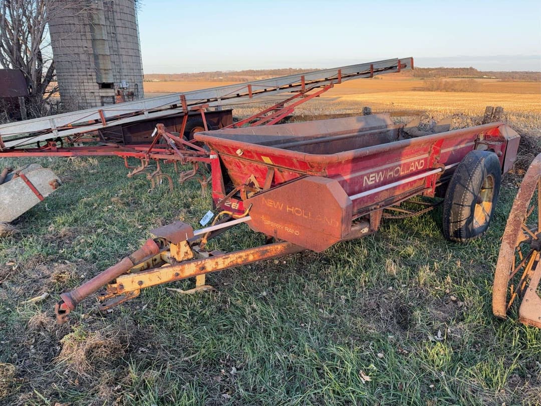 Image of New Holland 328 Primary image