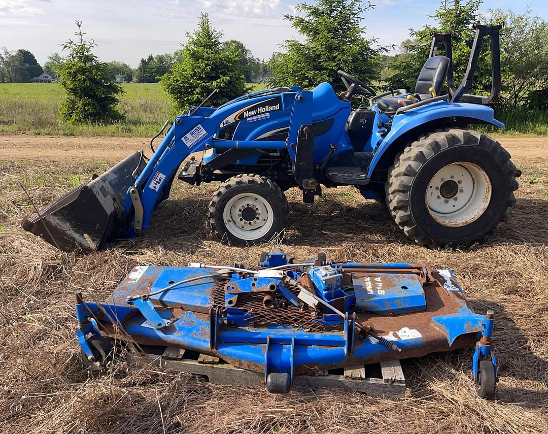 Image of New Holland TC33DA Primary image