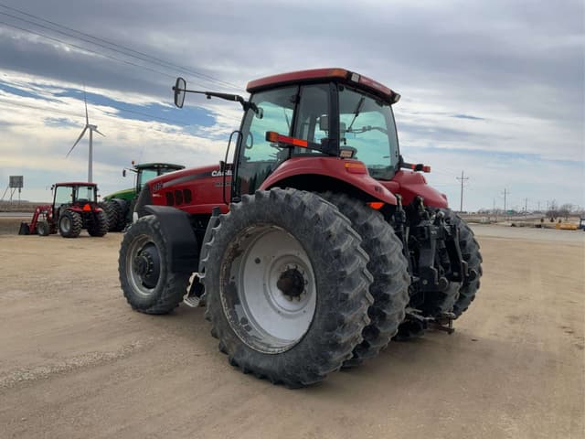Image of Case IH Magnum 215 equipment image 2