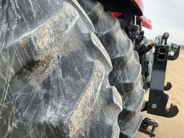 Image of Case IH Magnum 215 equipment image 3