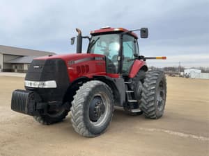 2010 Case IH Magnum 215 Image
