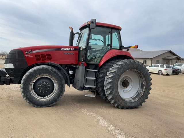Image of Case IH Magnum 215 equipment image 1