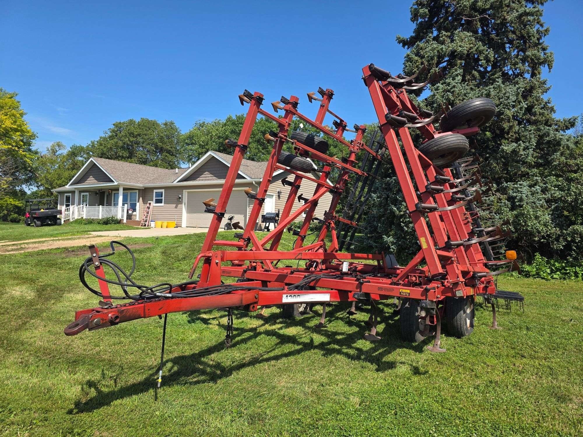 Case IH 4300 Equipment Image0