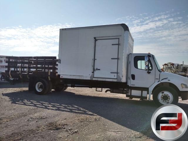 Image of Freightliner M2 equipment image 3