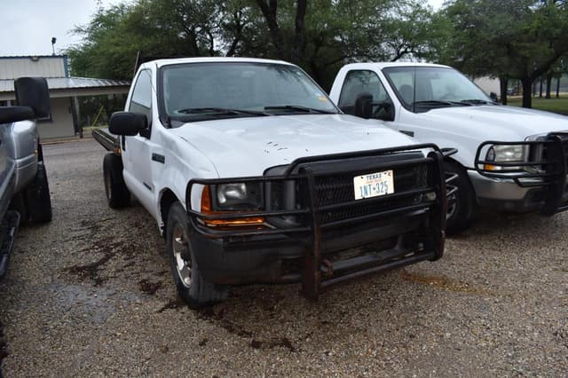Image of Ford F-250 equipment image 1