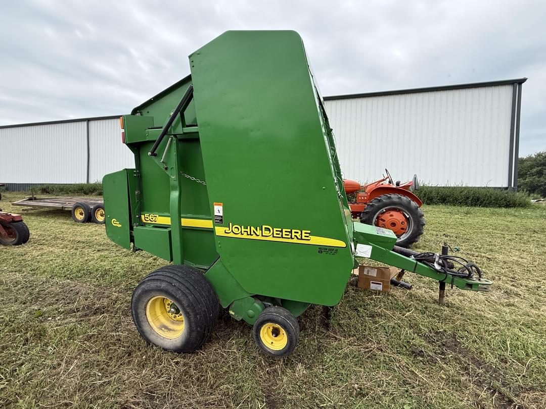 Image of John Deere 567 Primary image