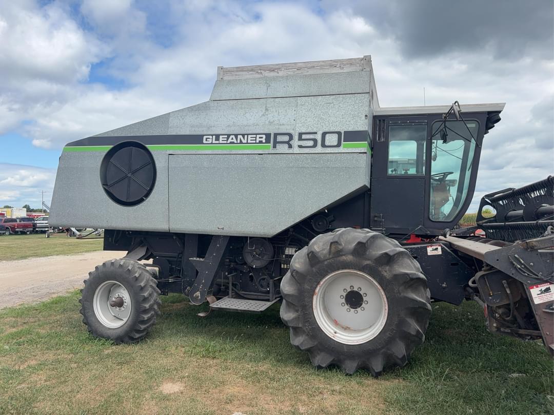 Image of Gleaner R50 Primary image