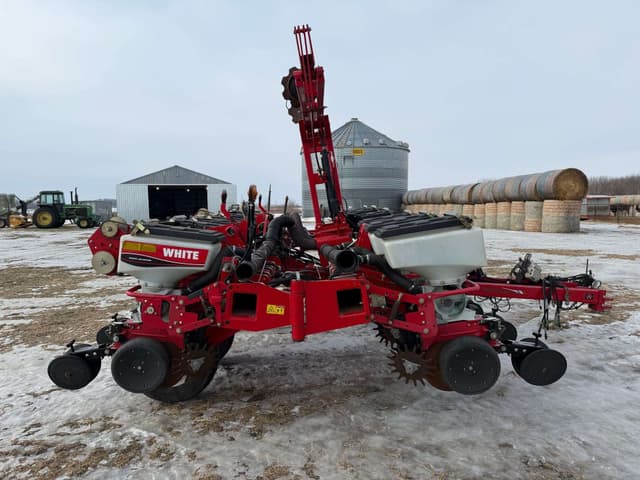 Image of White 8222 equipment image 4