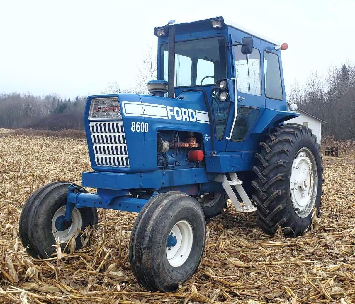 Main image Ford 8600