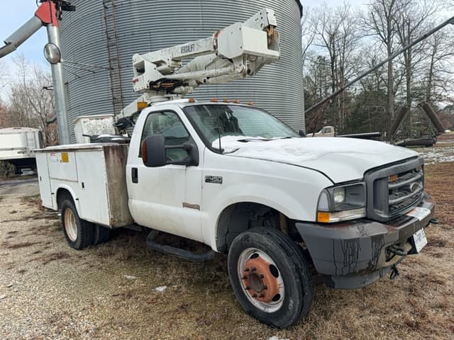 Image of Ford F-450 equipment image 1
