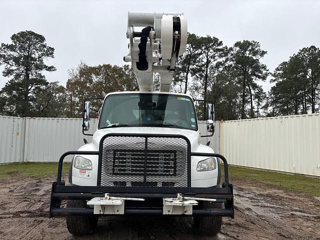 Image of Freightliner M2 equipment image 1