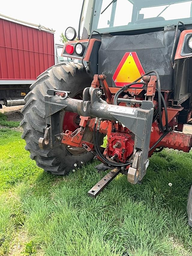 Image of International Harvester Hydro 186 equipment image 3
