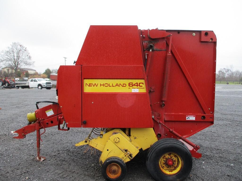 Main image New Holland 640