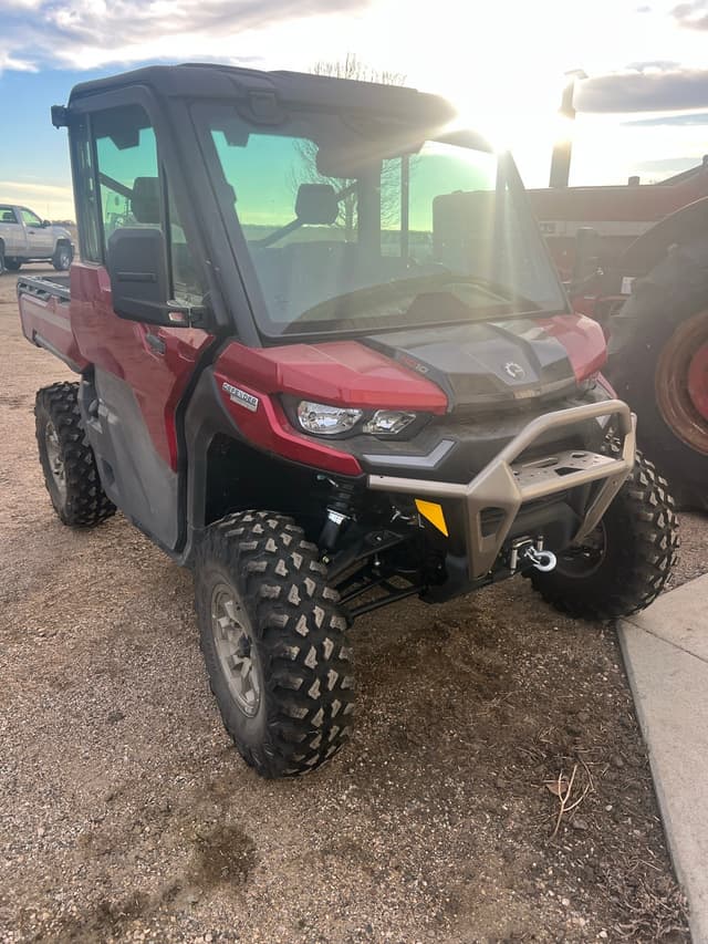 Image of Can-Am Defender 1000 equipment image 4